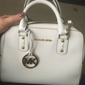 Micheal Kors white purse!